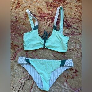 Levitate bikini